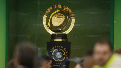 决战巅峰，ROG荣耀加冕——2025《街头篮球》FSPL职业联赛总决赛，巅峰之战，等你见证！